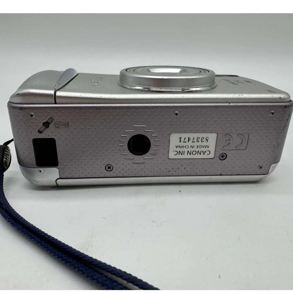 Canon Sure Shot 115u Date 35mm Film Camera Silver 38-115mm Zoom for Parts Repair